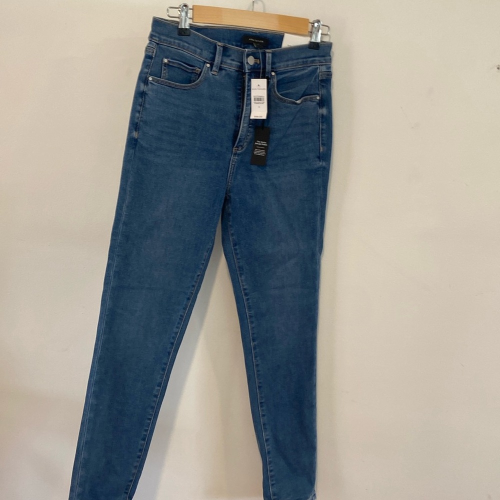 New with tags Ann Taylor “The Skinny” jeans